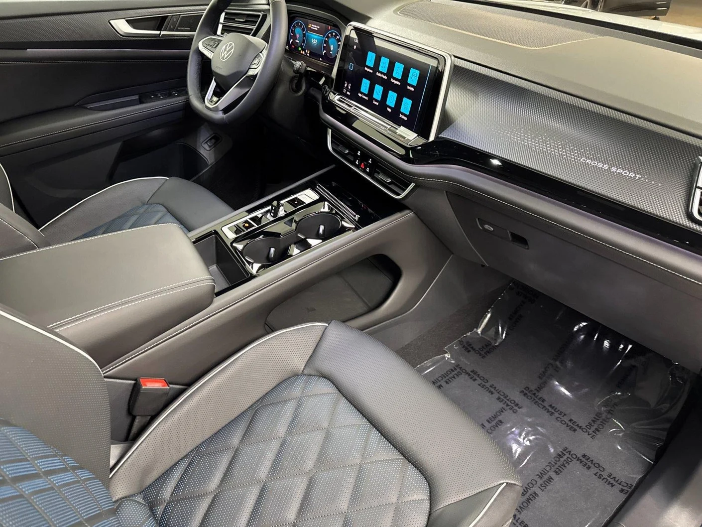 2026 Volkswagen Atlas Cross Sport 2.0T SEL Premium R-Line (2024 Update), 15/20