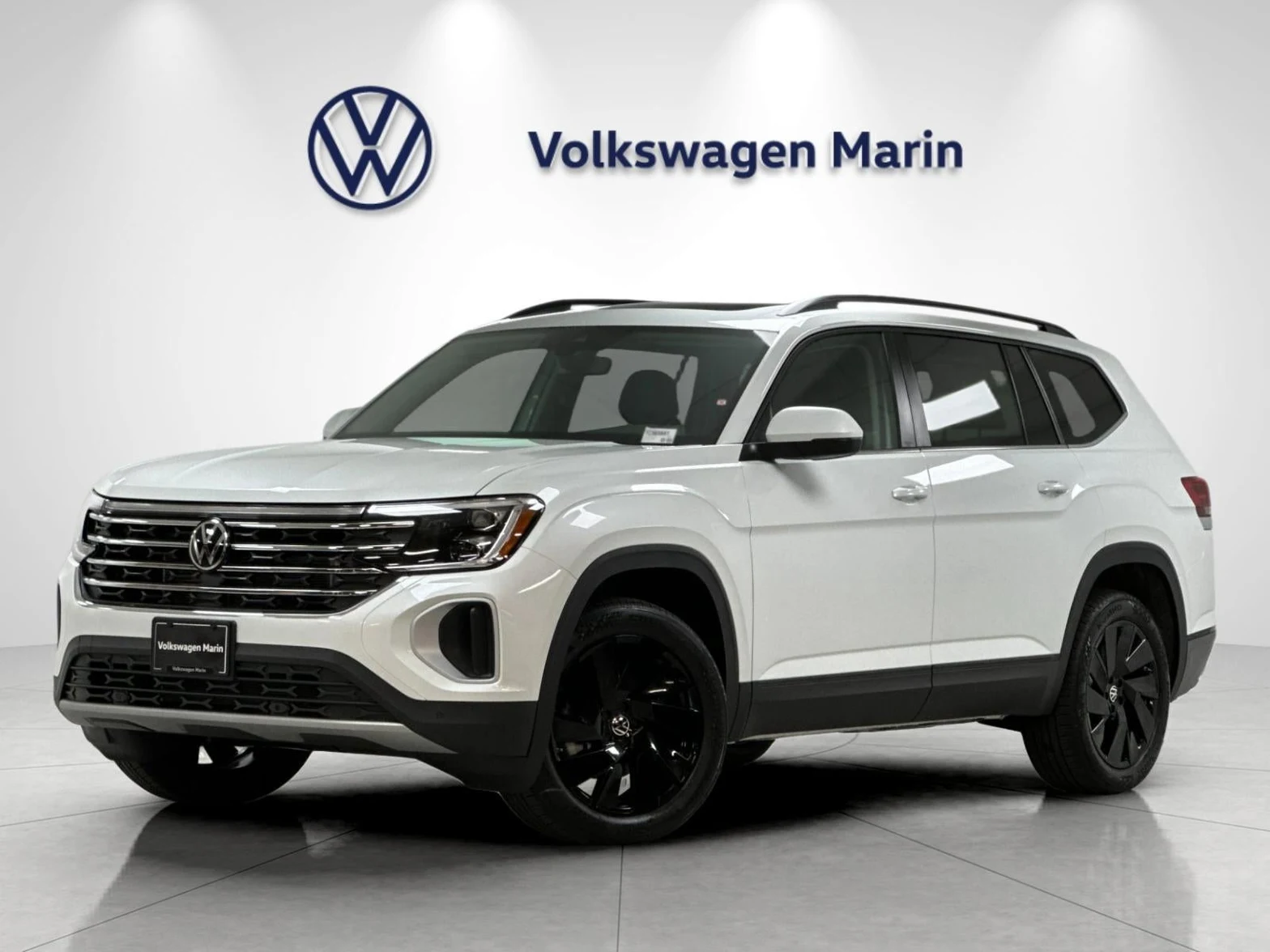 Volkswagen Atlas 2.0T SE with Technology (2024 Update) · Opal White Pearl · Indigo Auto Group