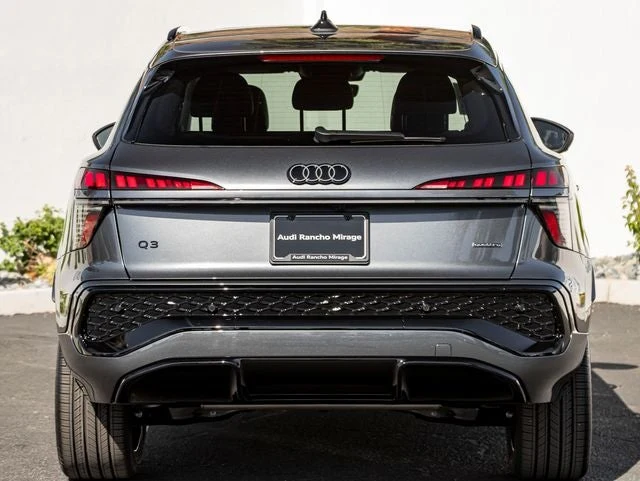 2026 Audi Q3 S line quattro (FJ), 8/20