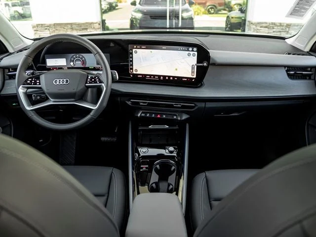 2026 Audi Q3 S line quattro (FJ), 18/20