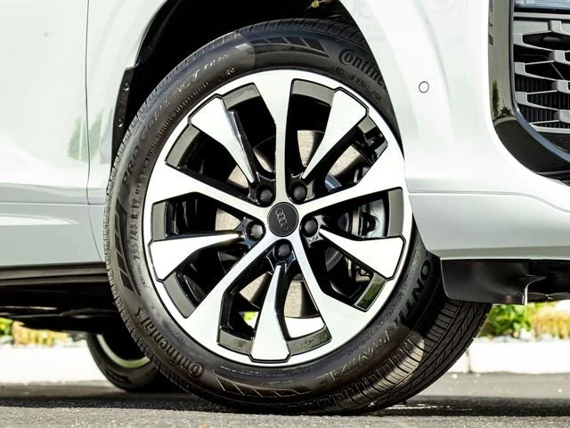 2026 Audi Q3 S line quattro (FJ), 7/20