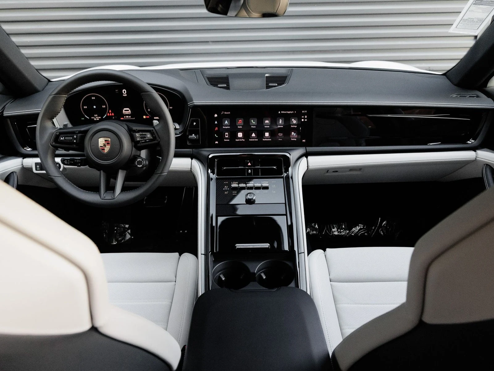2026 Porsche Panamera (976), 15/20