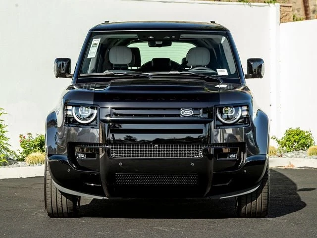 2026 Land Rover Defender 130 X (L663), 3/20