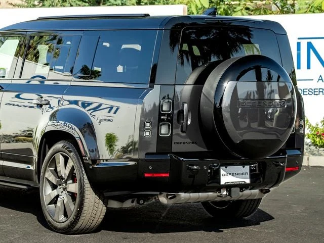 2026 Land Rover Defender 130 X (L663), 10/20