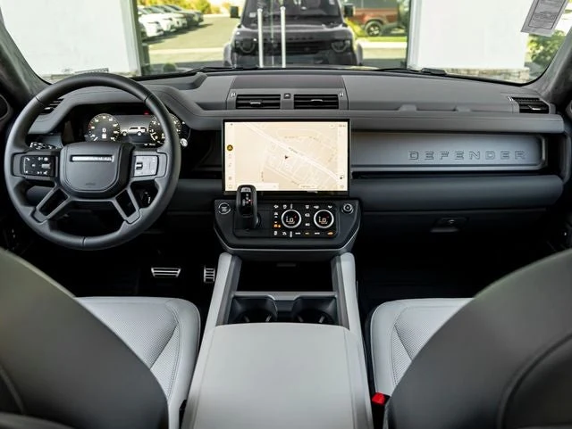 2026 Land Rover Defender 130 X (L663), 18/20