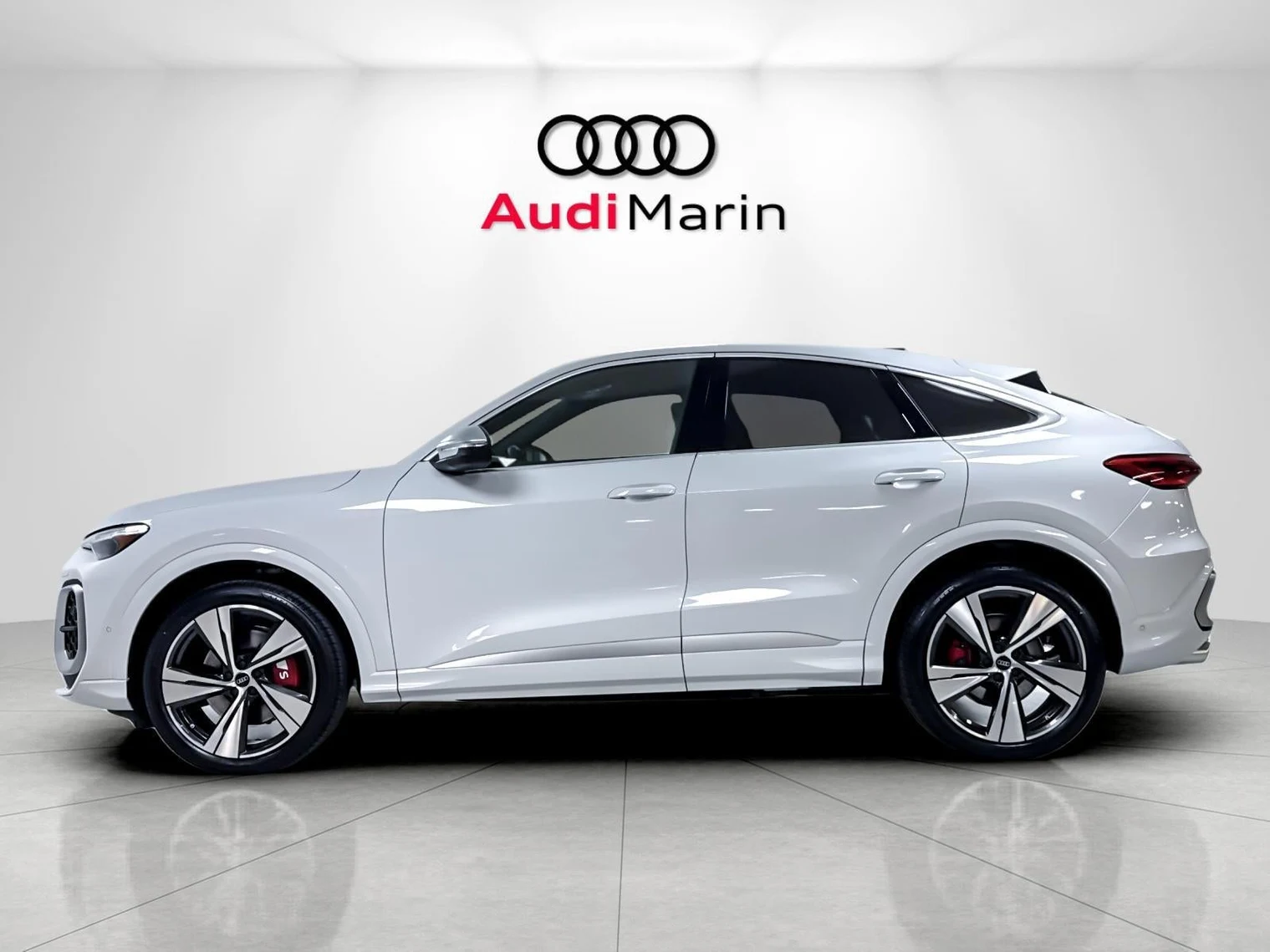 2026 Audi SQ5 Sportback Premium Plus quattro (GU), 2/20