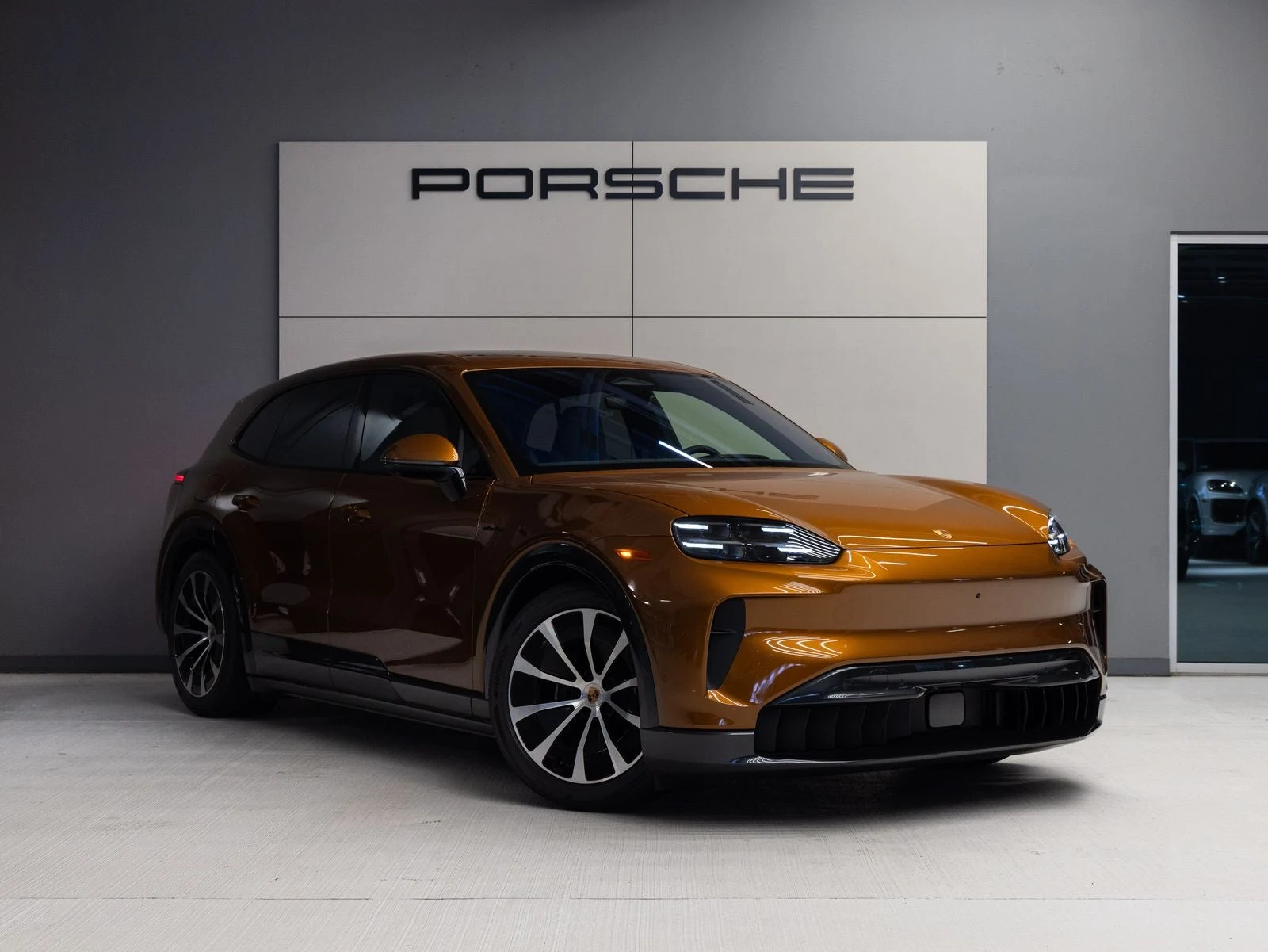 2026 Porsche Cayenne Electric (E4), 9/20