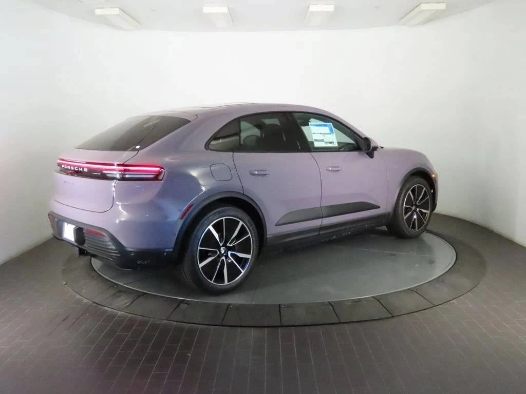 2026 Porsche Macan 4 Electric (XAB), 7/20