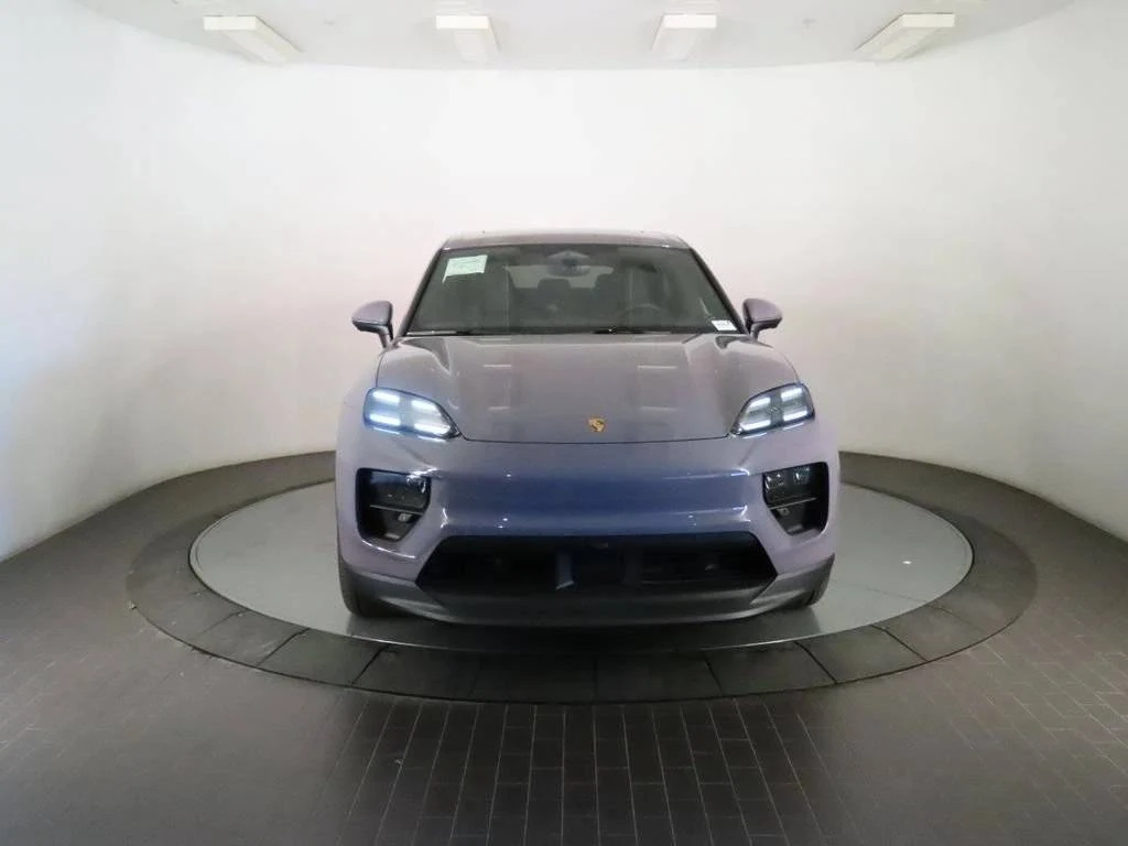 2026 Porsche Macan 4 Electric (XAB), 10/20
