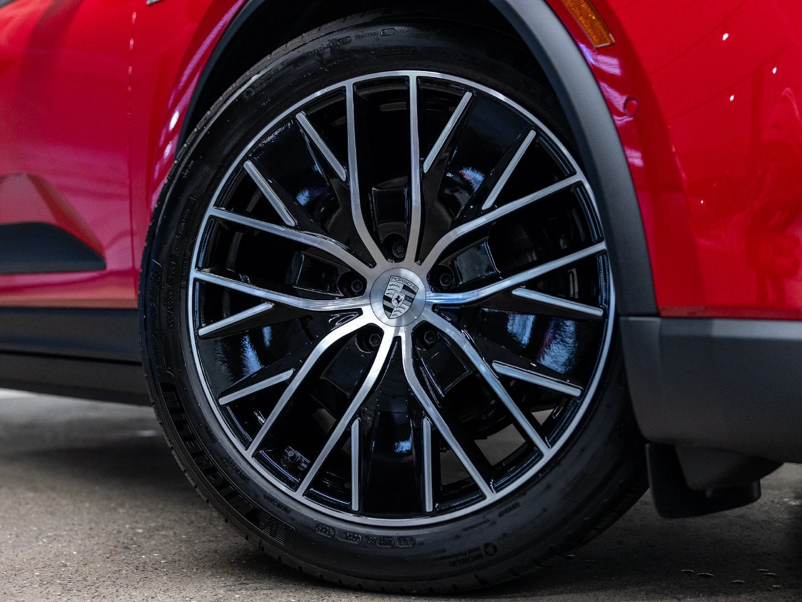 2026 Porsche Macan 4 Electric (XAB), 12/20