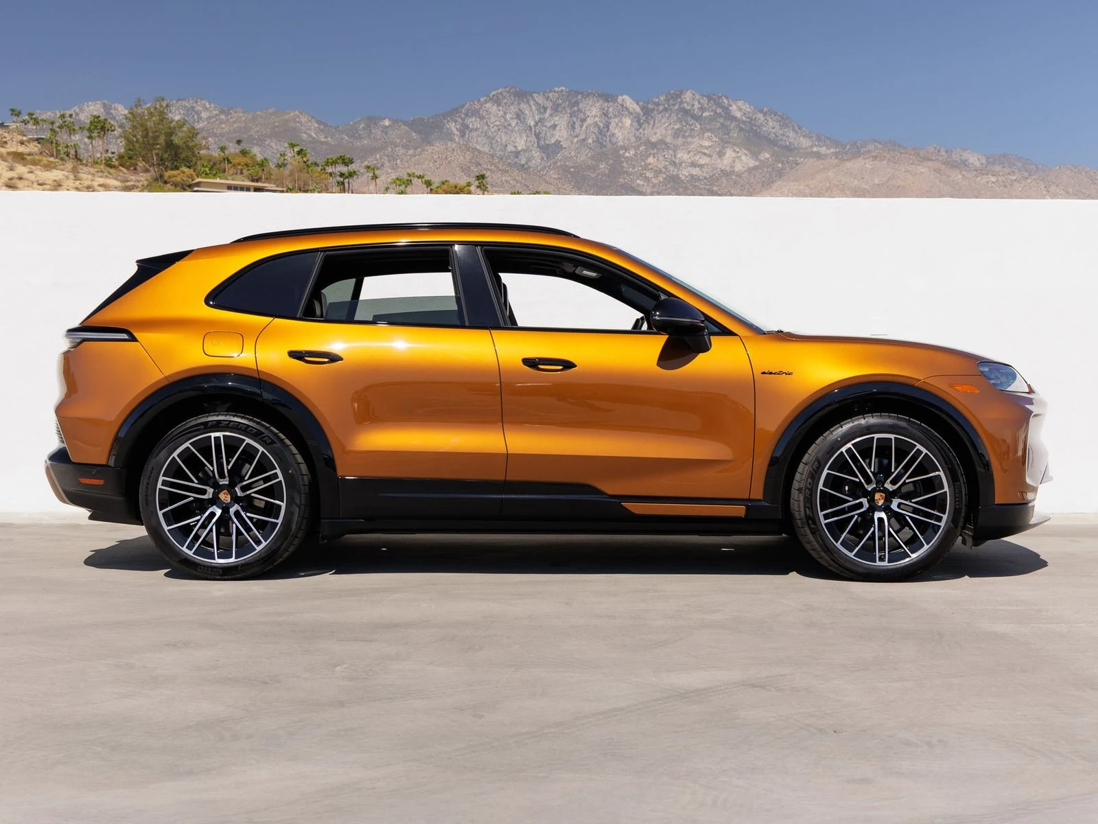 2026 Porsche Cayenne Electric (E4), 8/20