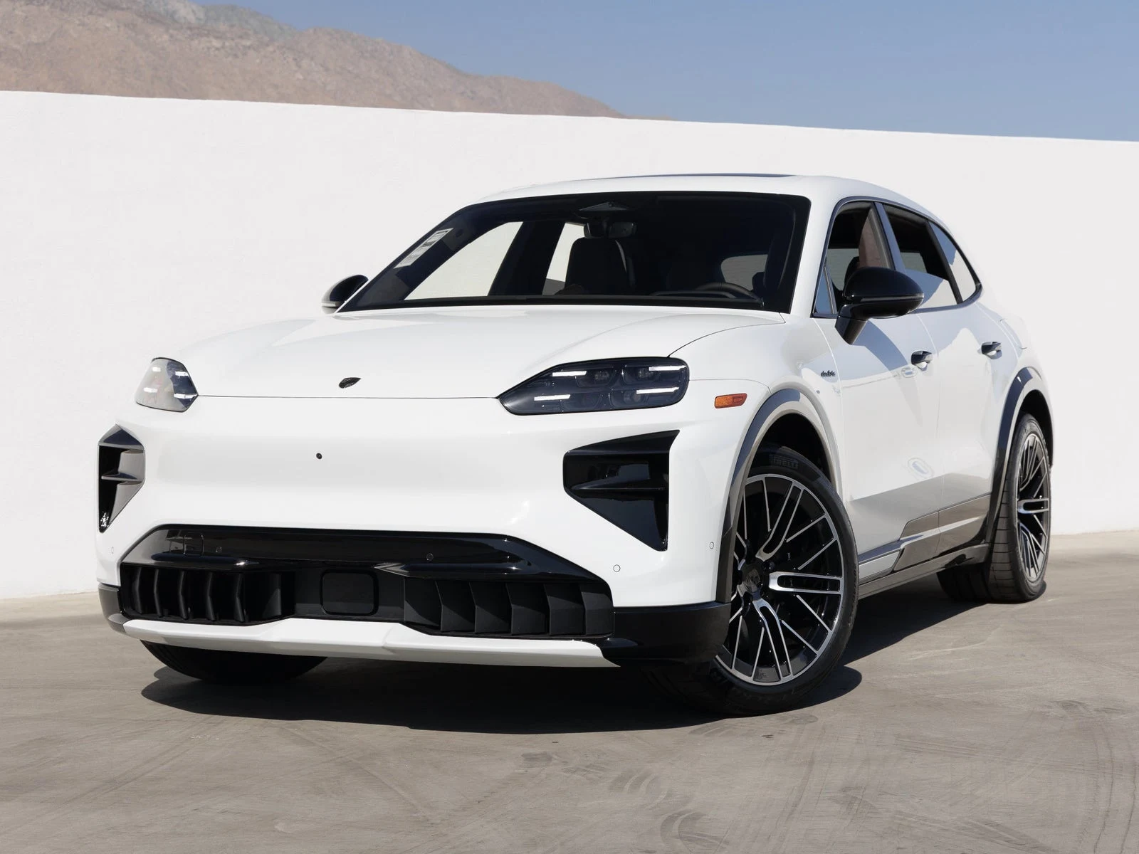 Porsche Cayenne Turbo Electric (E4) · white · Indigo Auto Group