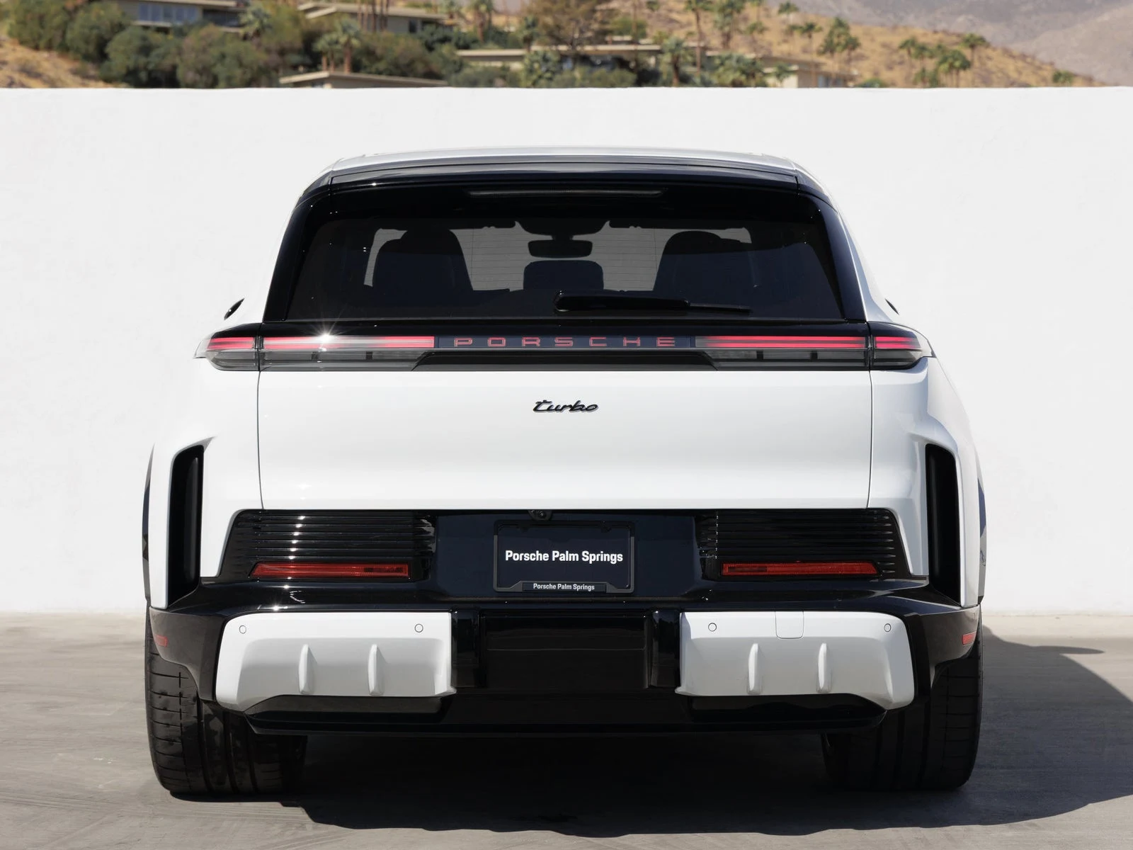 2026 Porsche Cayenne Turbo Electric (E4), 6/20