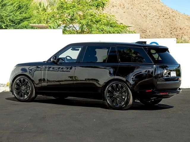 2026 Land Rover Range Rover SE LWB (L460), 9/20