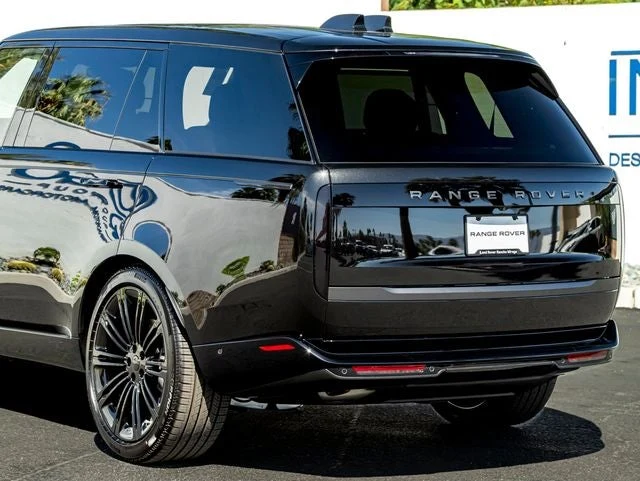 2026 Land Rover Range Rover SE LWB (L460), 10/20