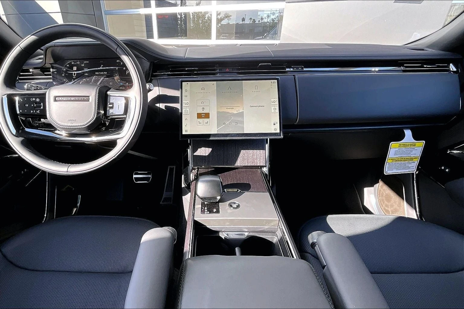 2026 Land Rover Range Rover SV Black Edition LWB (L460), 5/15