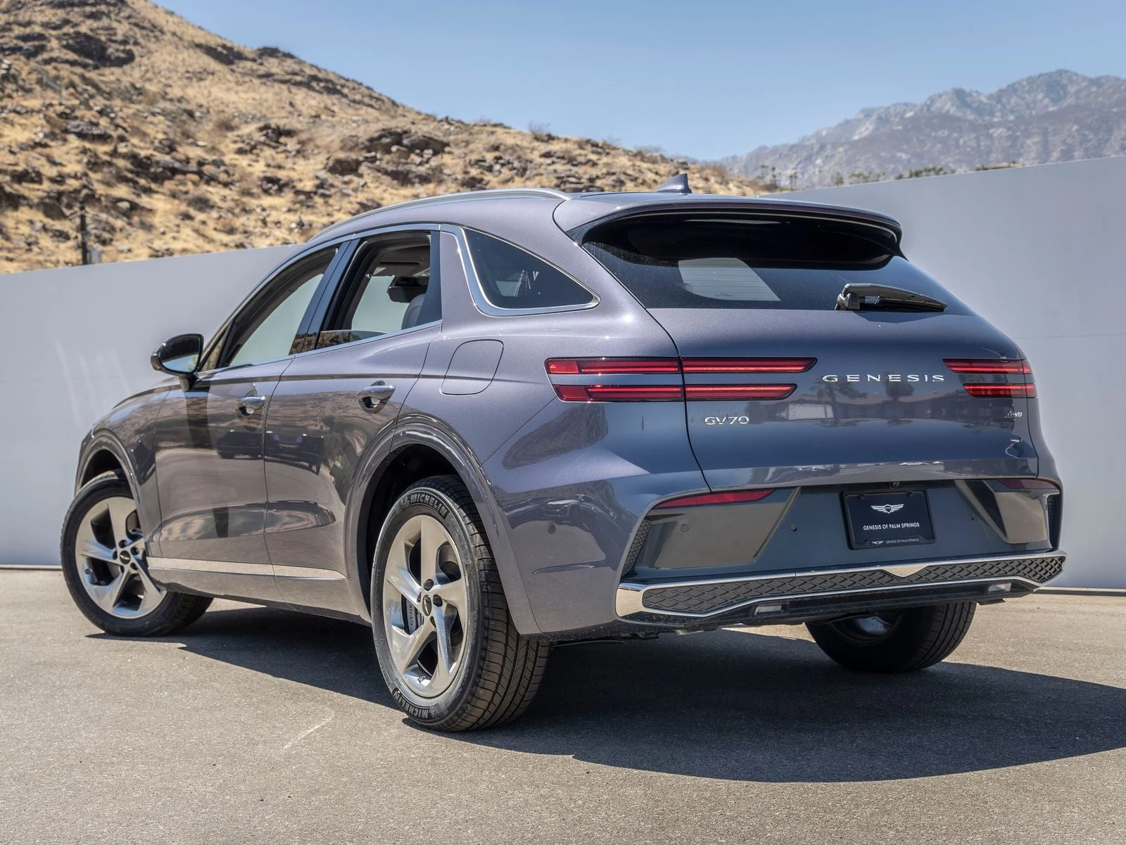 2026 Genesis GV70 2.5T Advanced (2024 Update), 8/20