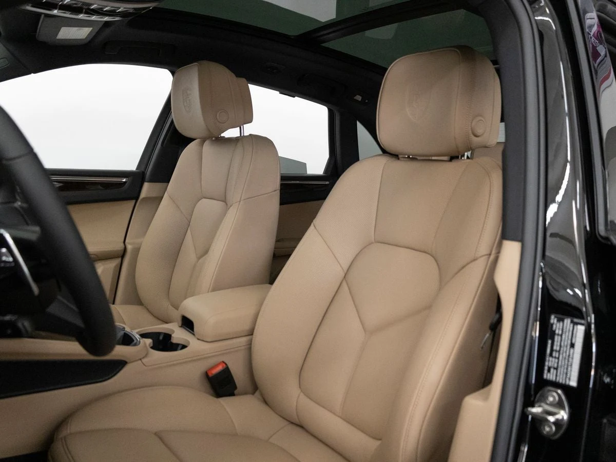 2026 Porsche Macan (95B), 5/20
