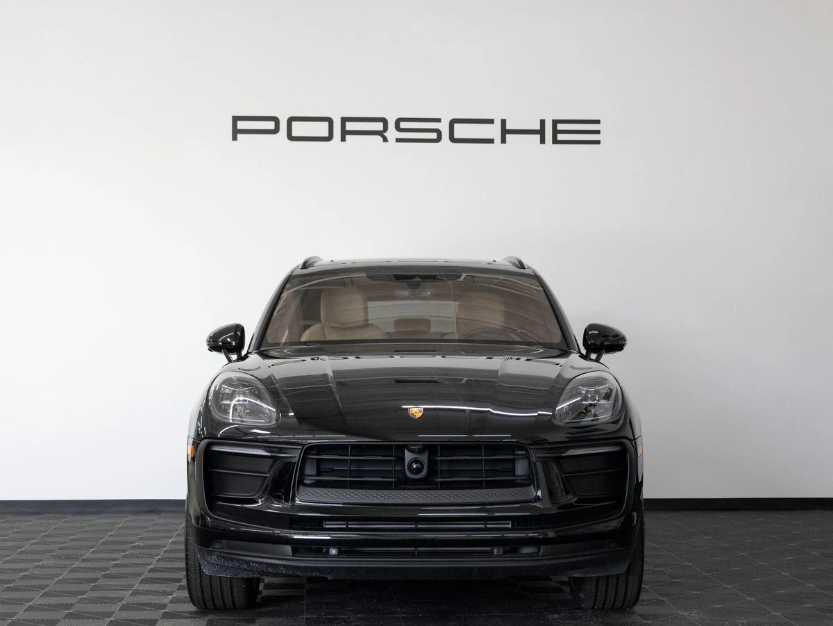 2026 Porsche Macan (95B), 10/20