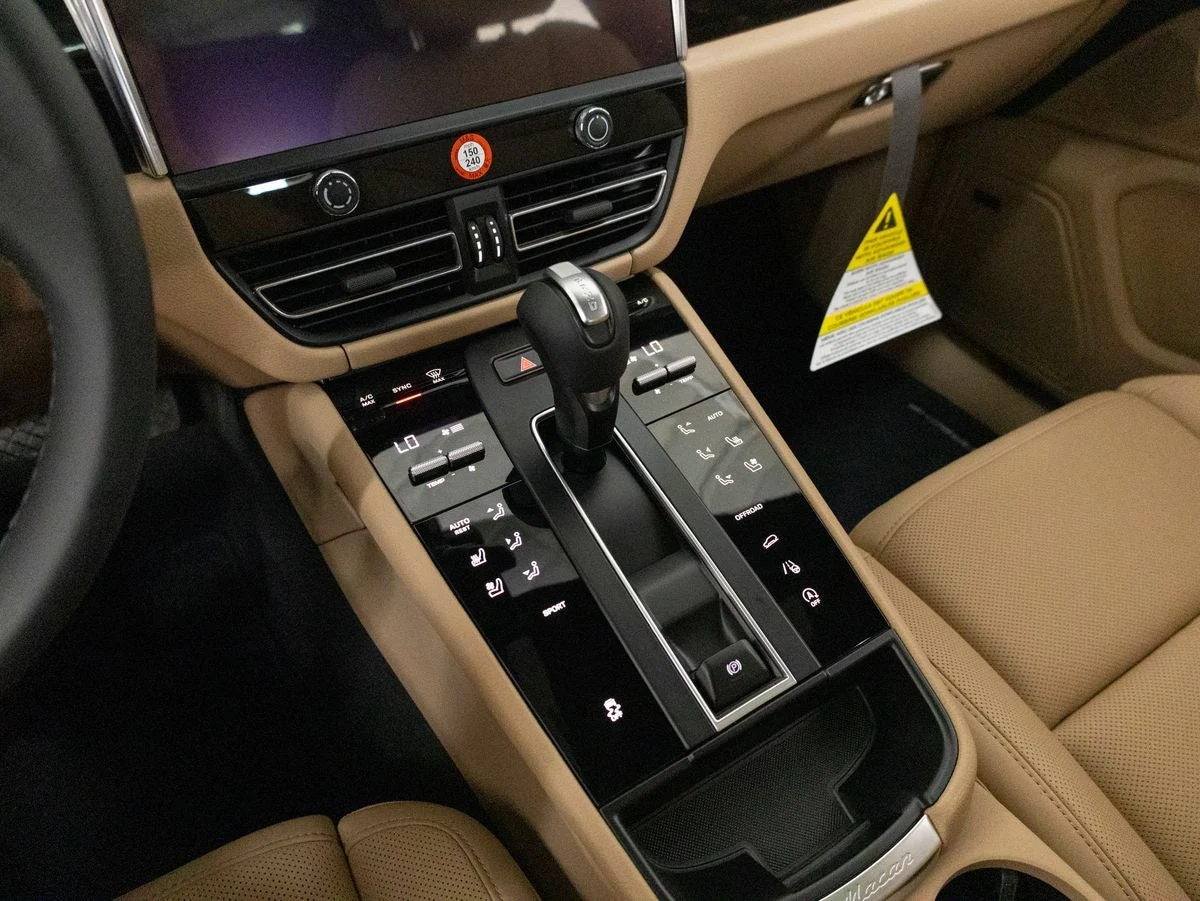 2026 Porsche Macan (95B), 17/20