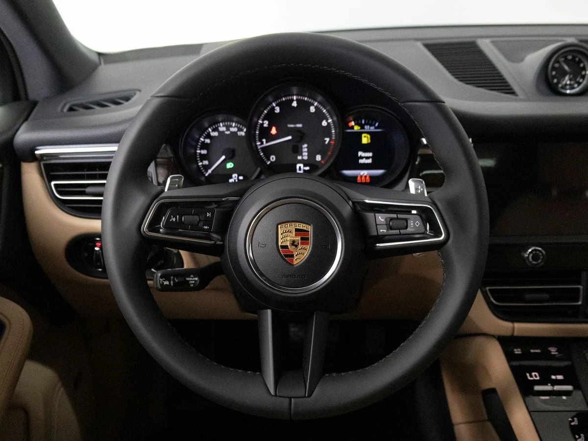 2026 Porsche Macan (95B), 18/20