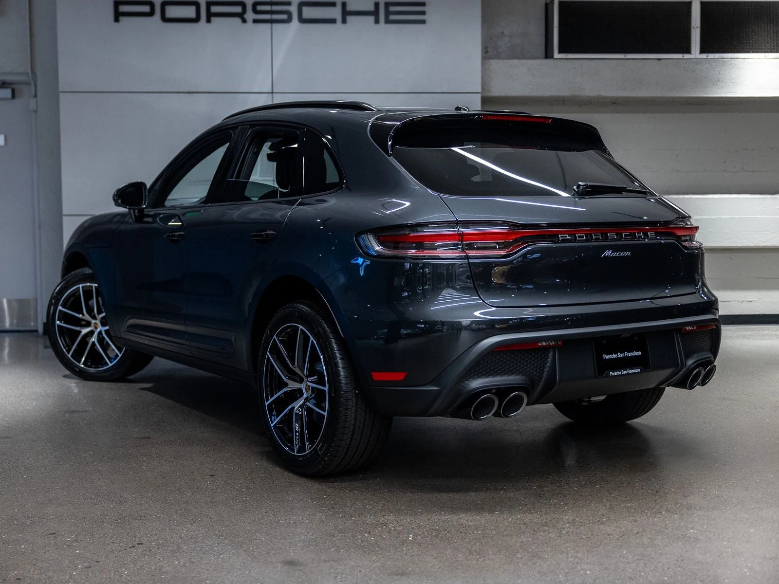 2026 Porsche Macan (95B), 3/20