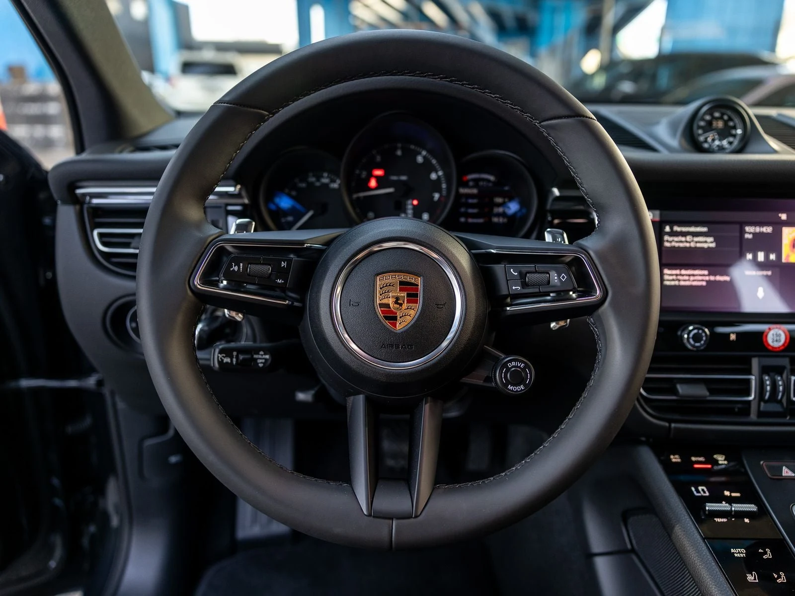 2026 Porsche Macan (95B), 6/20