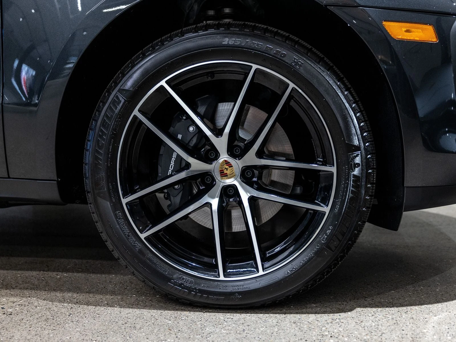 2026 Porsche Macan (95B), 20/20