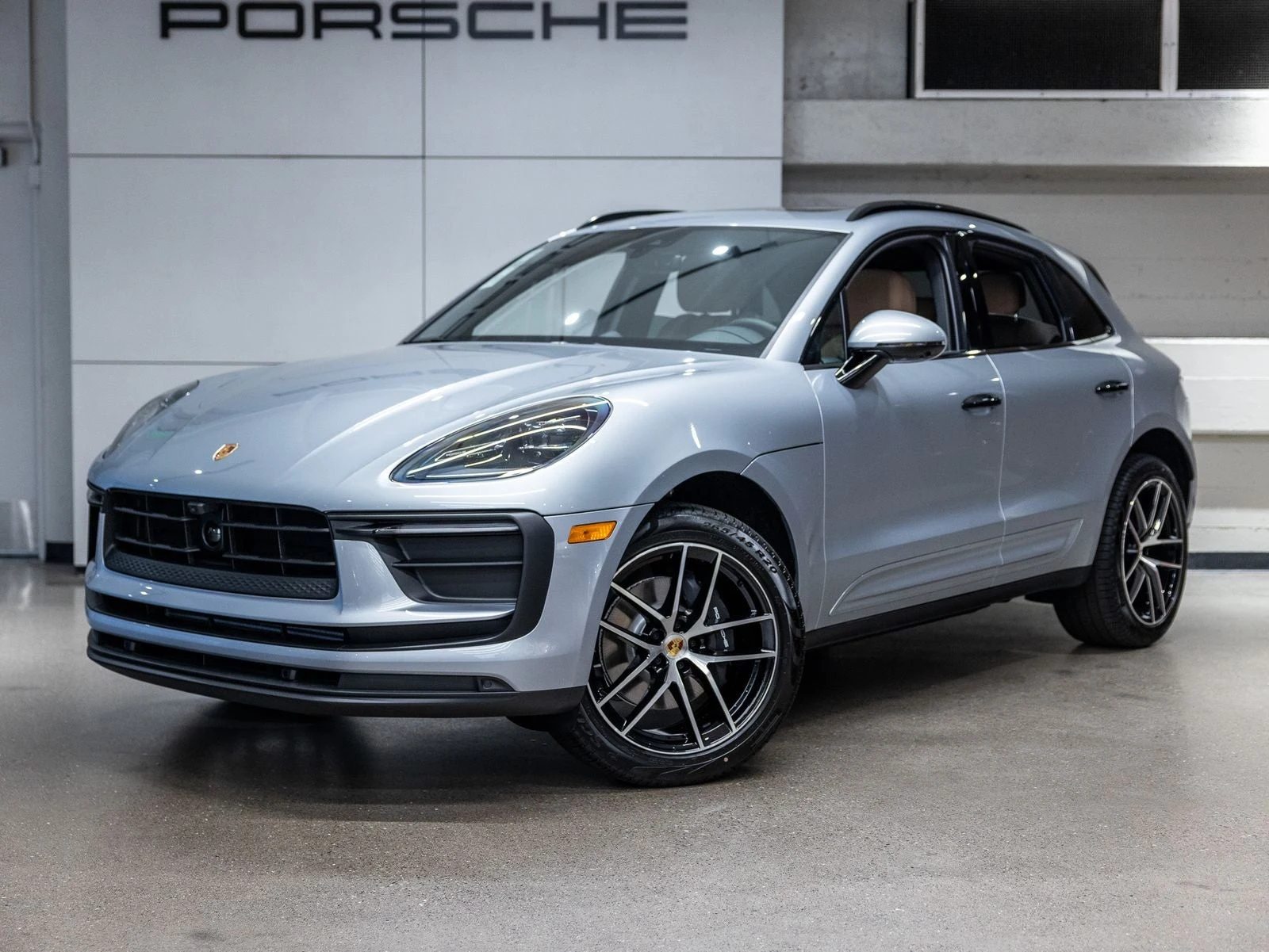 Porsche Macan (95B) · Dolomite Silver Metallic · Indigo Auto Group