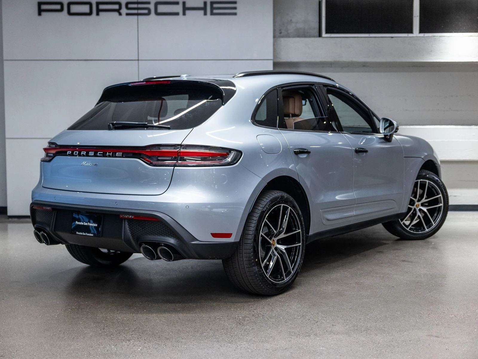 2026 Porsche Macan (95B), 8/20