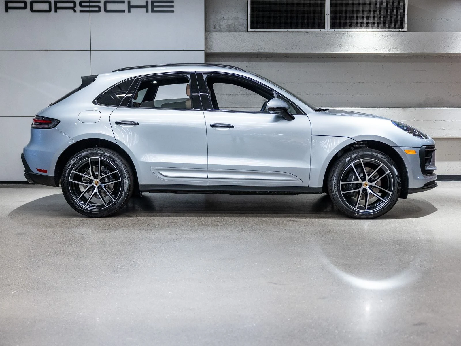 2026 Porsche Macan (95B), 9/20