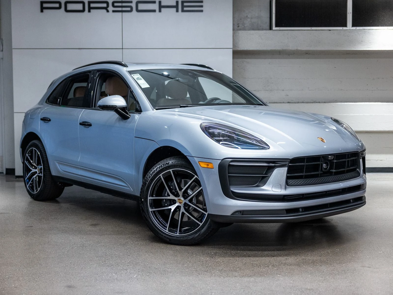 2026 Porsche Macan (95B), 12/20