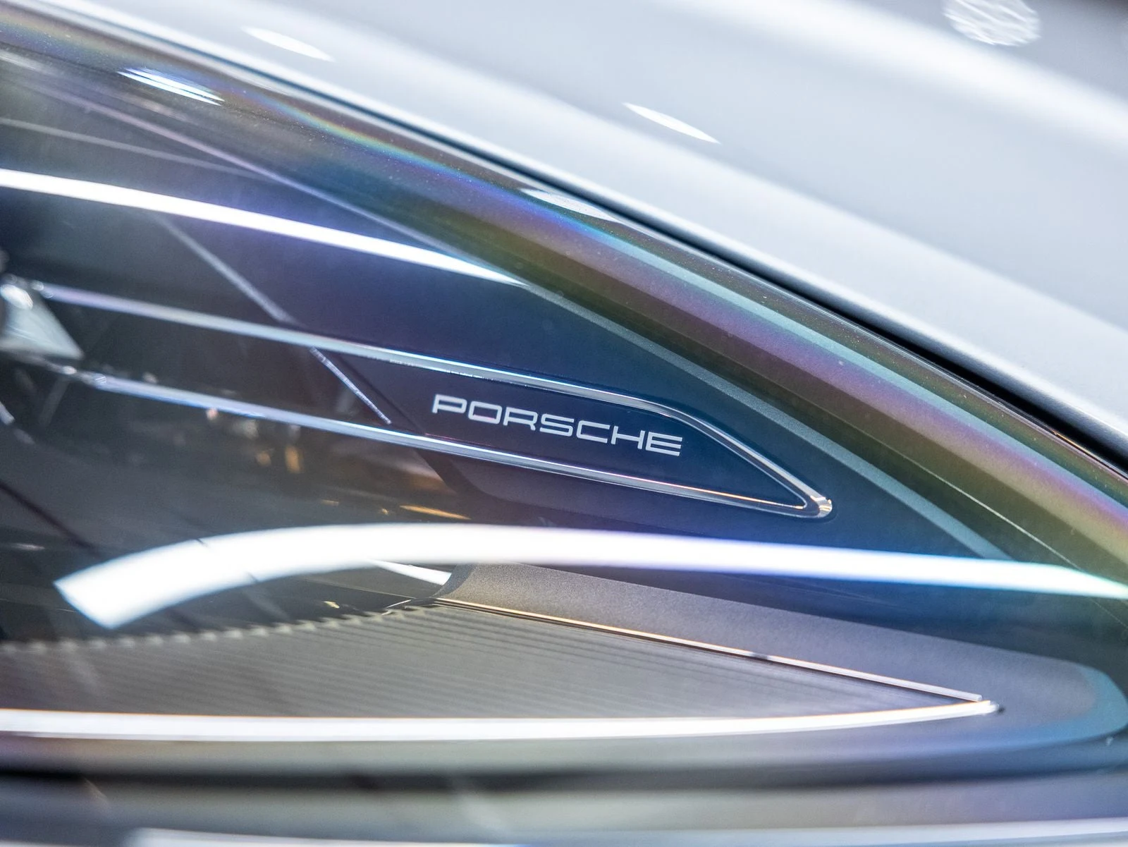 2026 Porsche Macan (95B), 14/20
