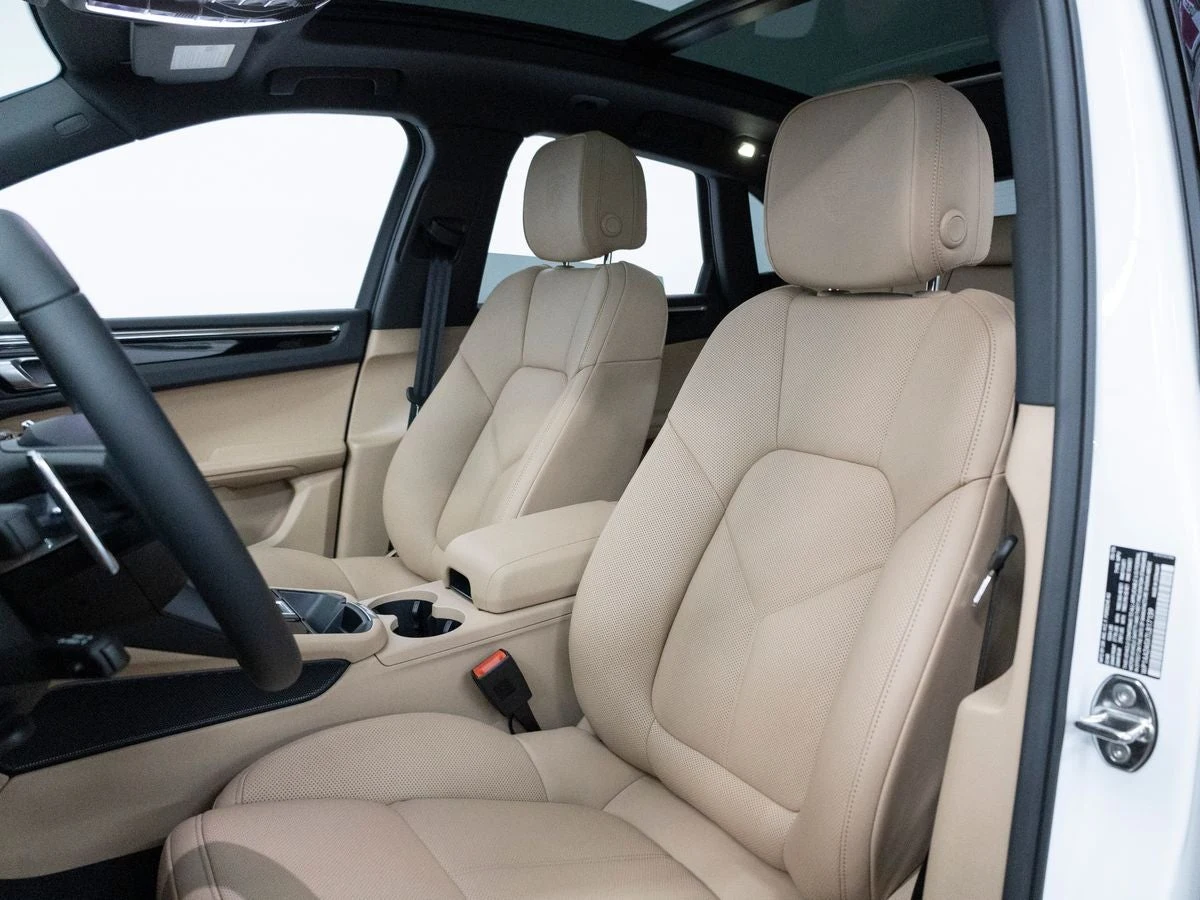 2026 Porsche Macan (95B), 5/20