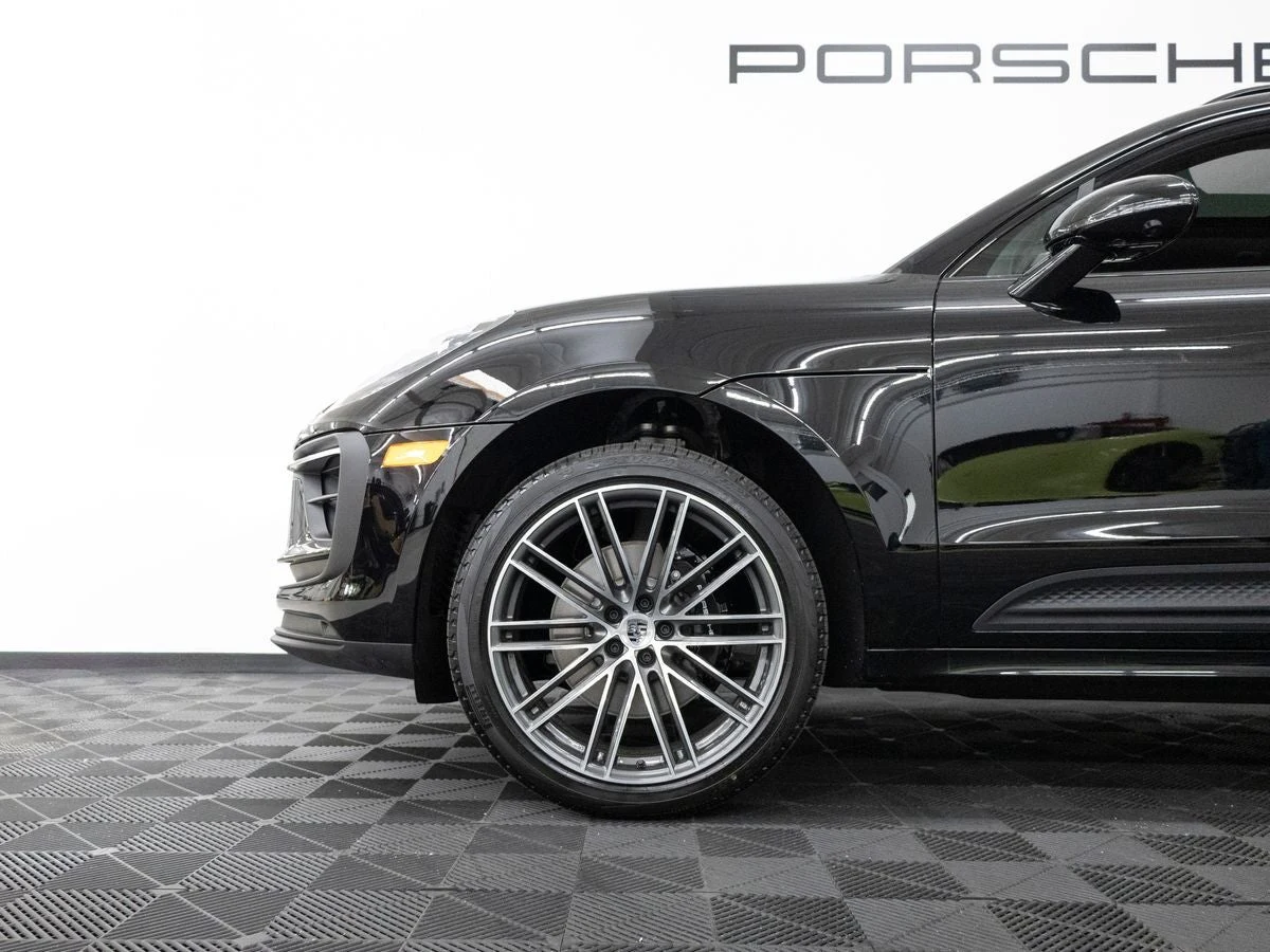 2026 Porsche Macan S (95B), 10/20