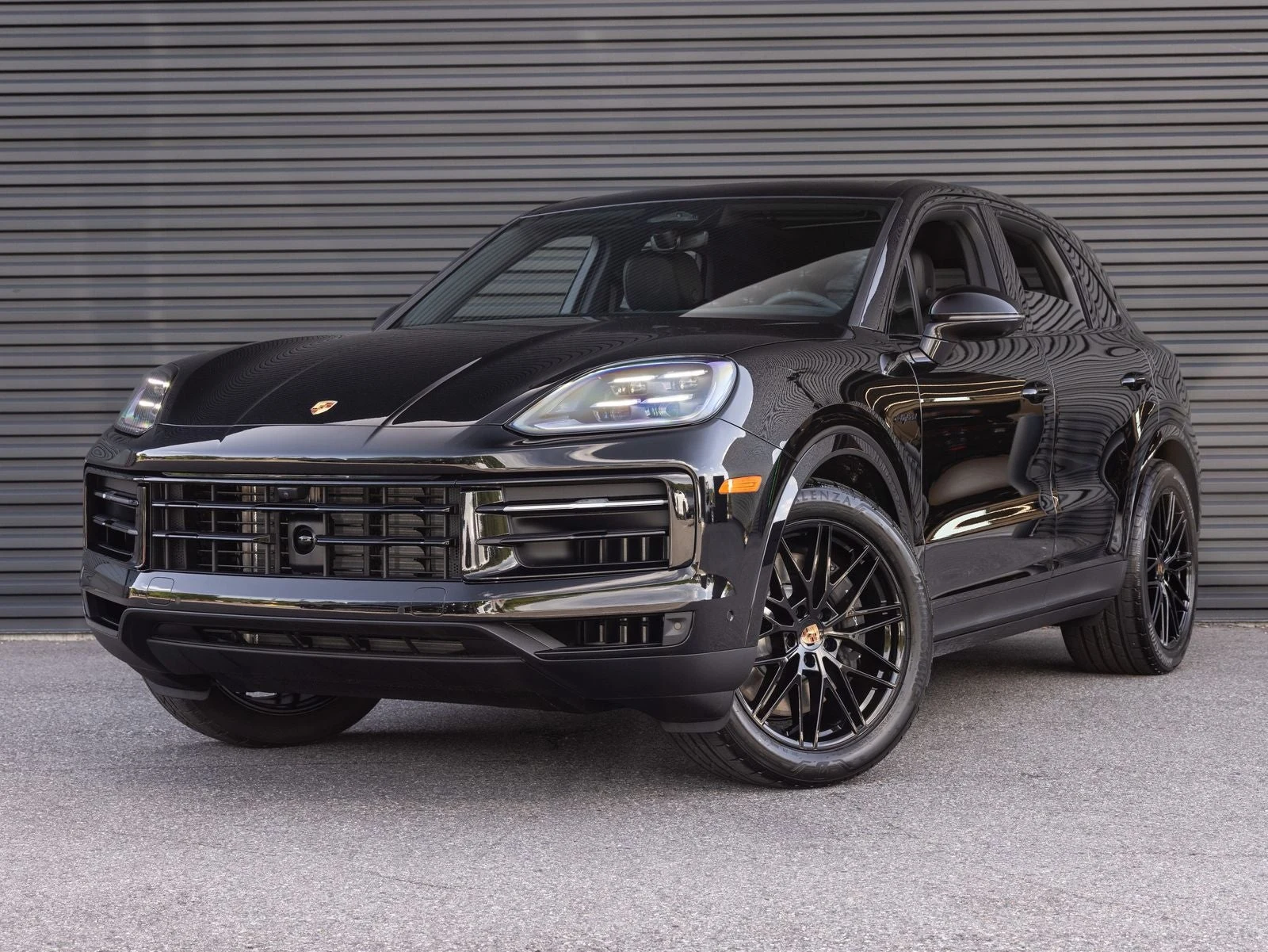Porsche Cayenne E-Hybrid (3rd Generation) · Chromite Black Metallic · Indigo Auto Group