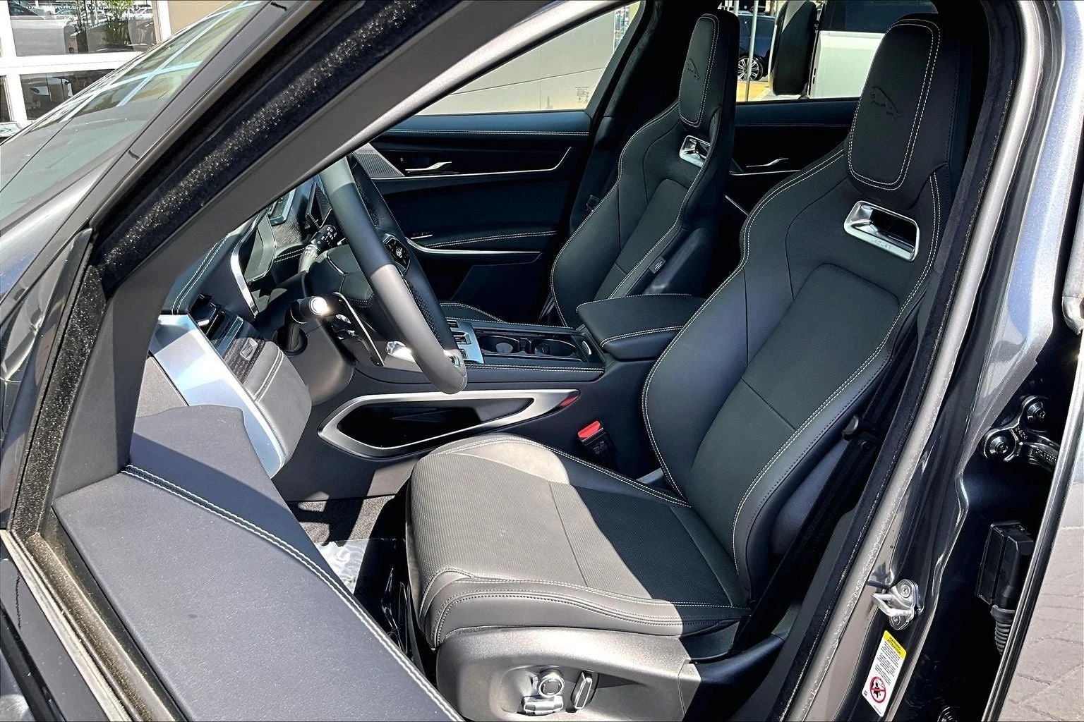 2026 Jaguar F-Pace P250 R-Dynamic S (X761), 9/14