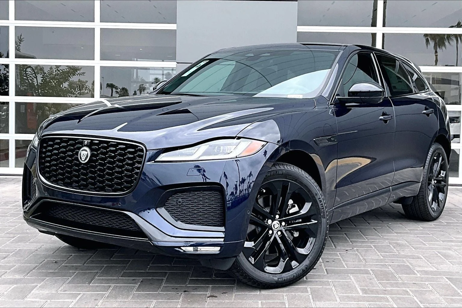 Jaguar F-Pace P250 R-Dynamic S (X761) · Portofino Blue Metallic · Indigo Auto Group