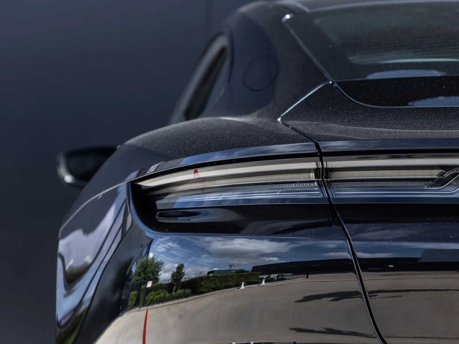 2026 Porsche Taycan 4 Black Edition (2025 Update), 14/20