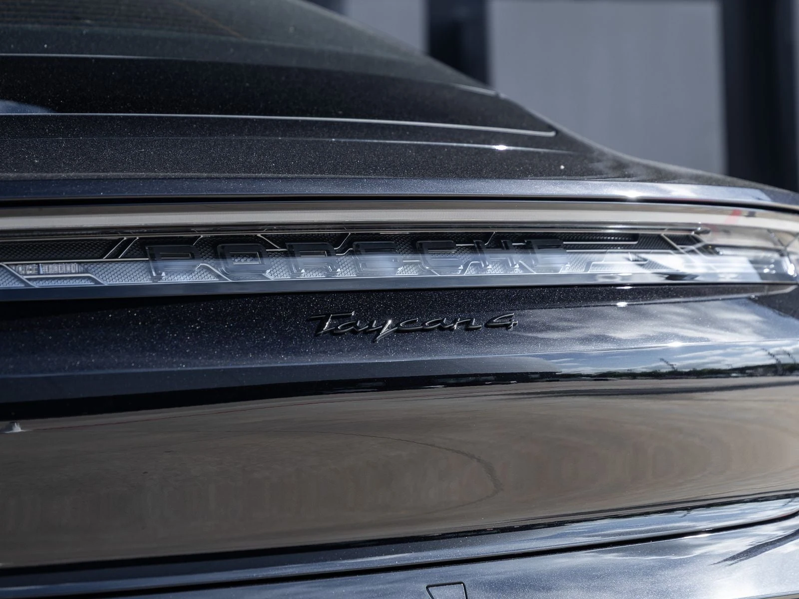 2026 Porsche Taycan 4 Black Edition (2025 Update), 15/20