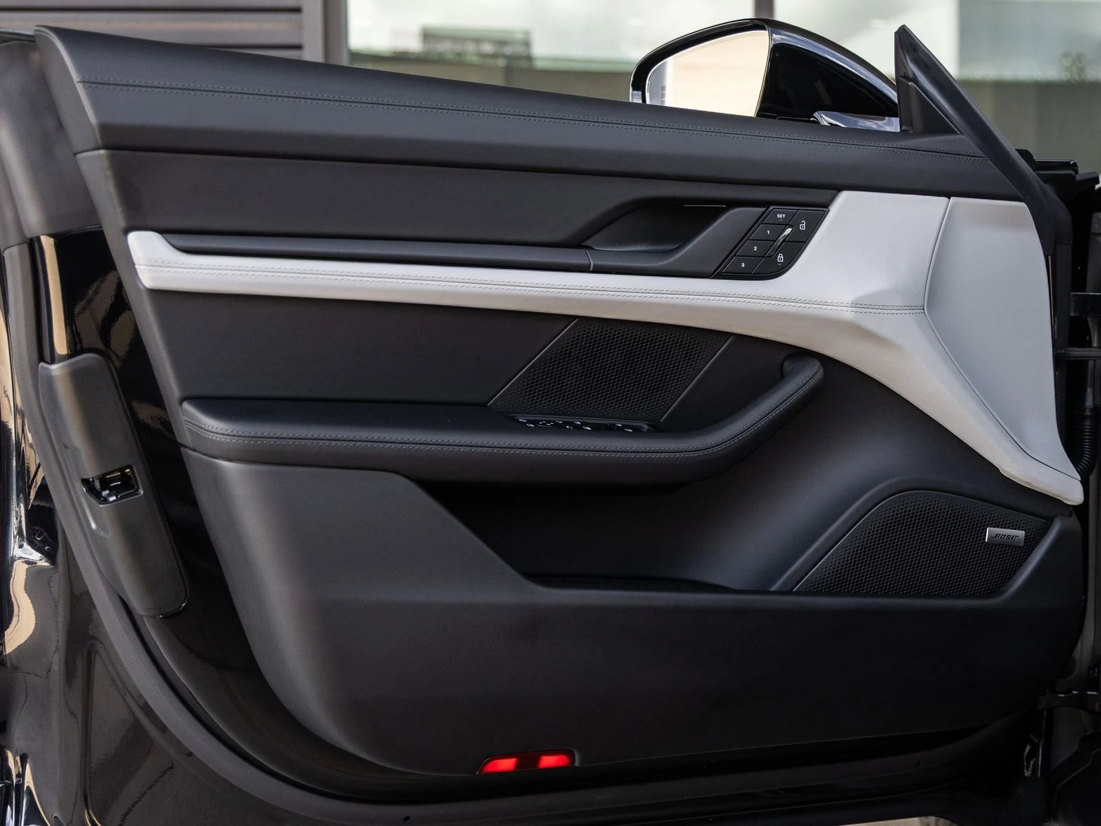 2026 Porsche Taycan 4 Black Edition (2025 Update), 20/20