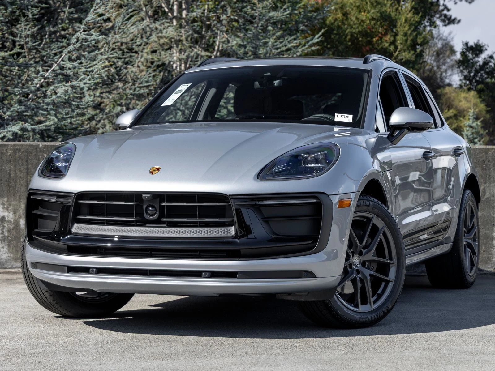 Porsche Macan T (95B) · Dolomite Silver Metallic · Indigo Auto Group