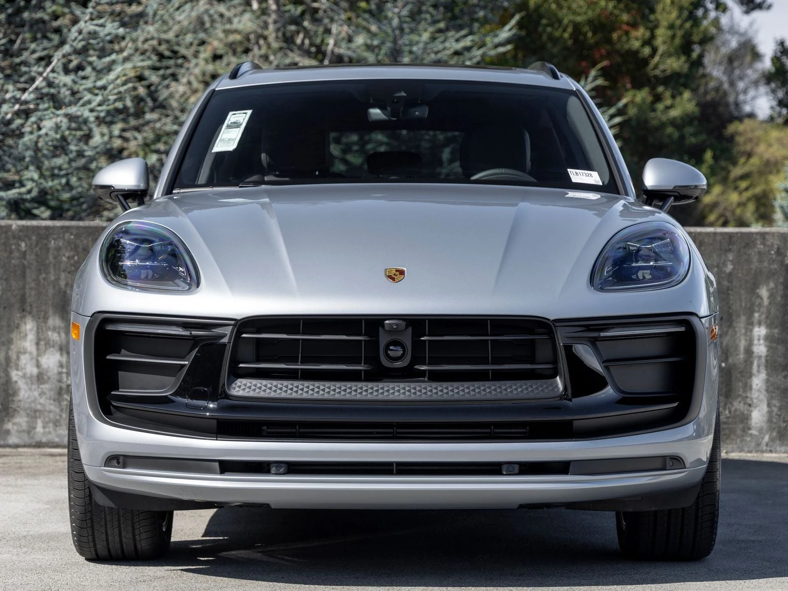 2026 Porsche Macan T (95B), 8/20