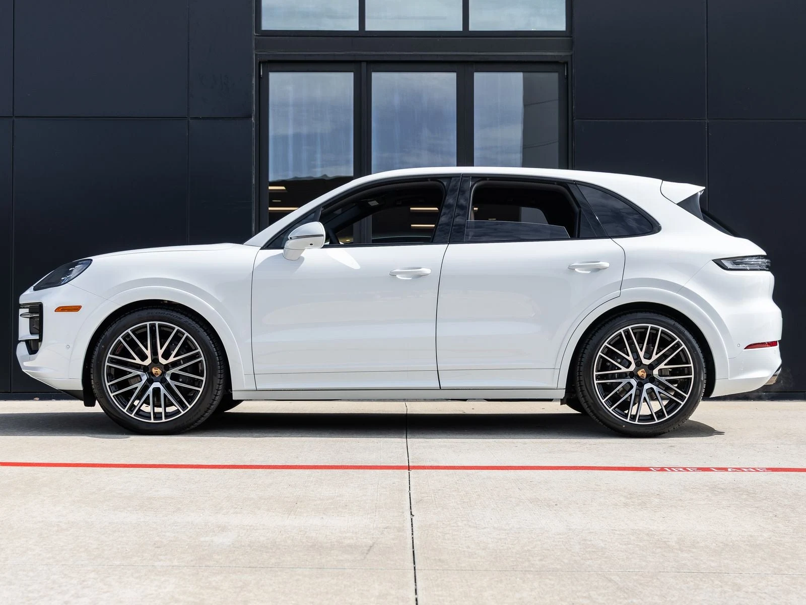 2026 Porsche Cayenne (3rd Generation), 2/20