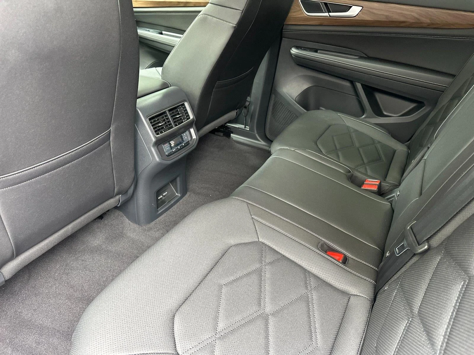 2026 Volkswagen Atlas 2.0T SE (2024 Update), 11/20