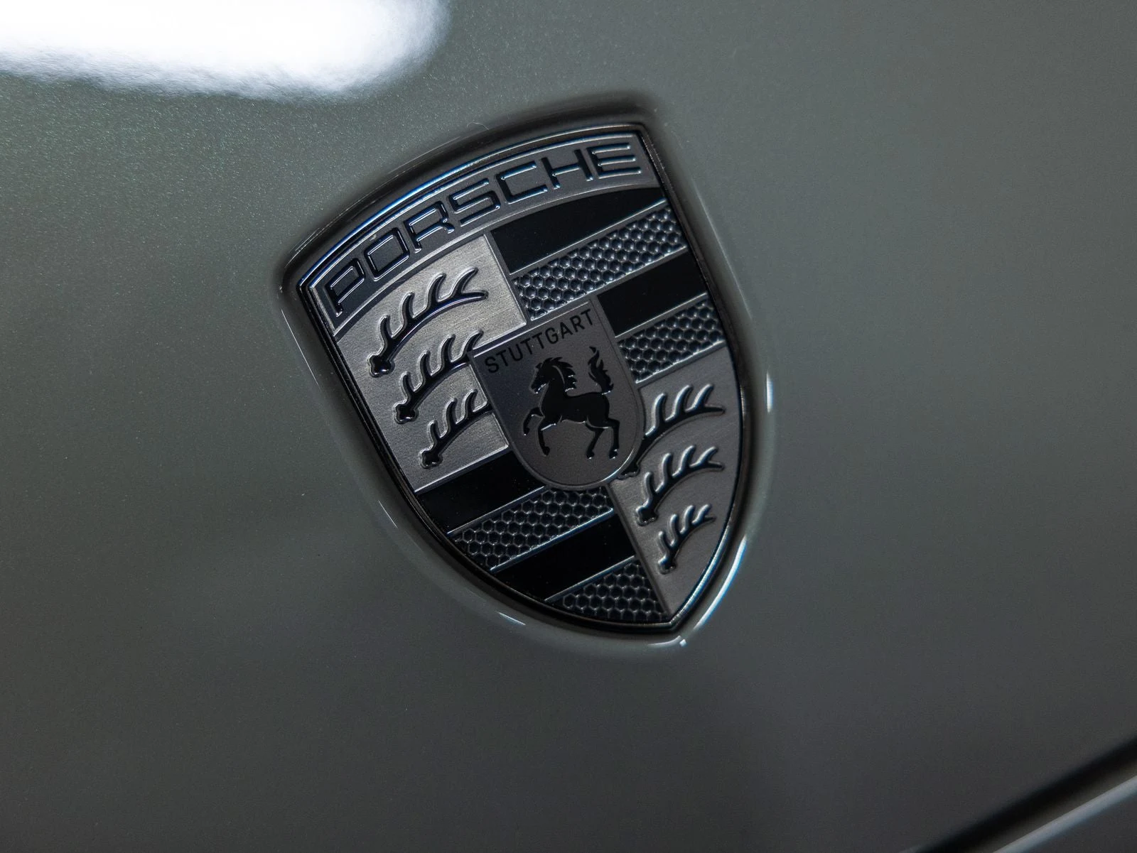 2026 Porsche Cayenne Turbo Electric (E4), 18/20