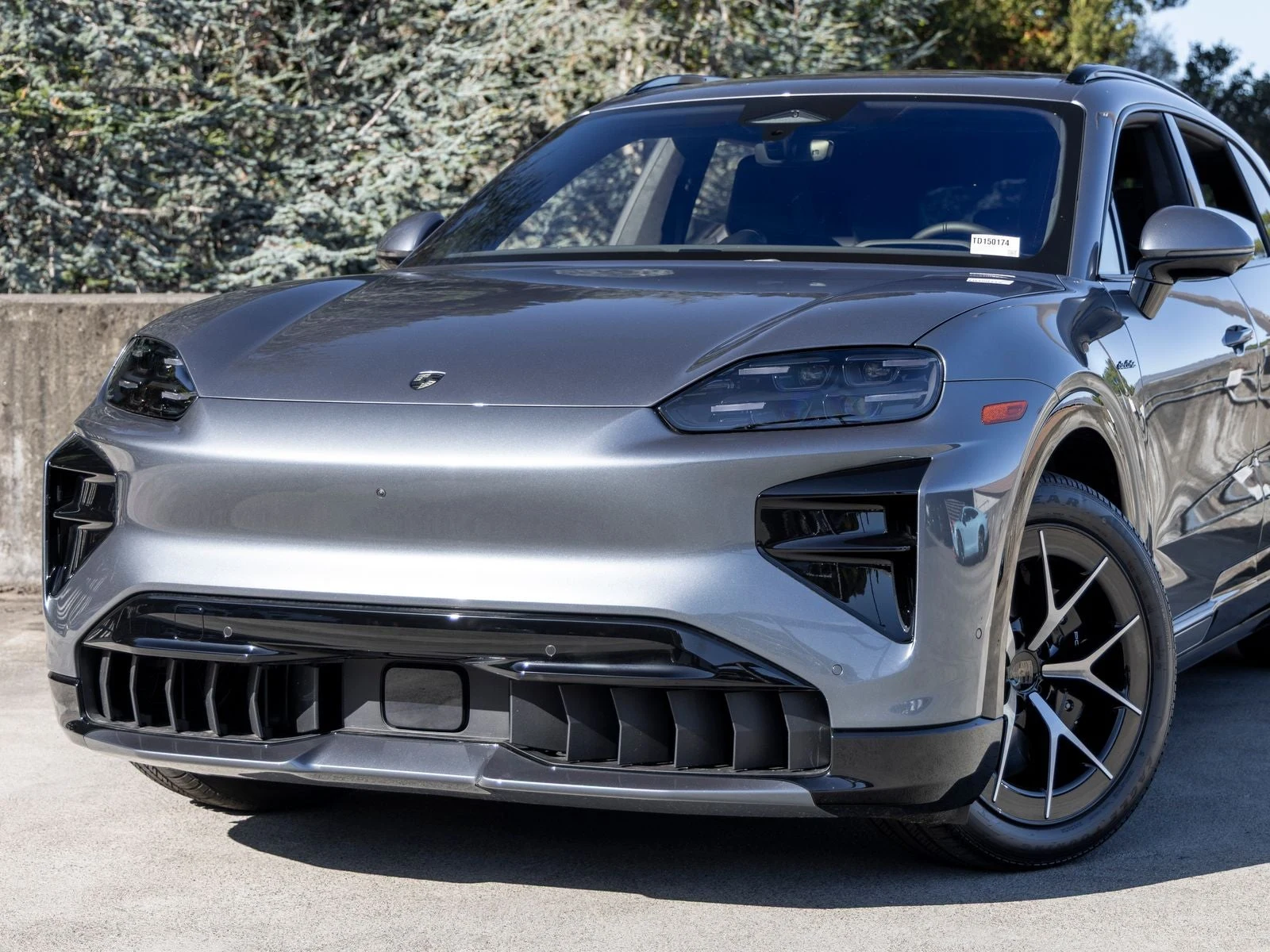 2026 Porsche Cayenne Turbo Electric (E4), 7/20