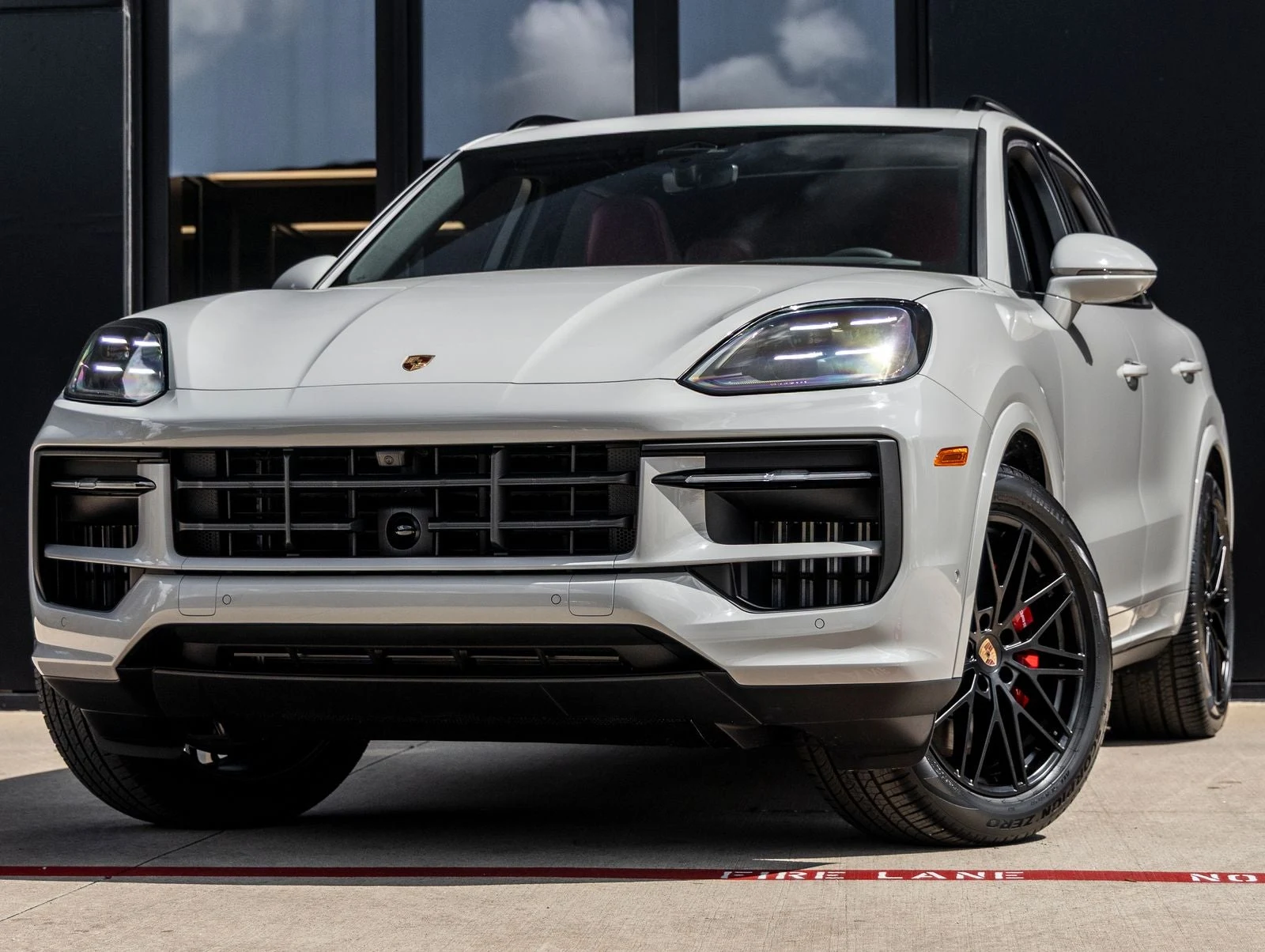 Porsche Cayenne S (3rd Generation) · Chalk · Indigo Auto Group