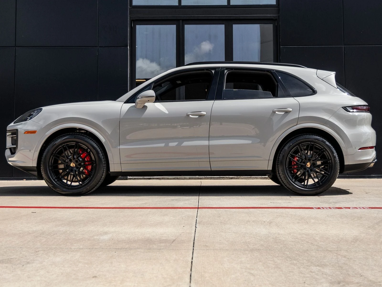 2026 Porsche Cayenne S (3rd Generation), 2/20