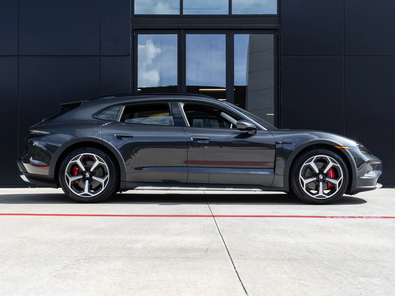 2026 Porsche Taycan 4S Cross Turismo (2025 Update), 12/20
